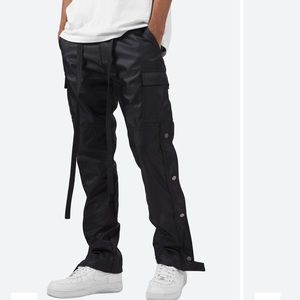 MNML Snap Zipper II Cargo Pants
BLACK